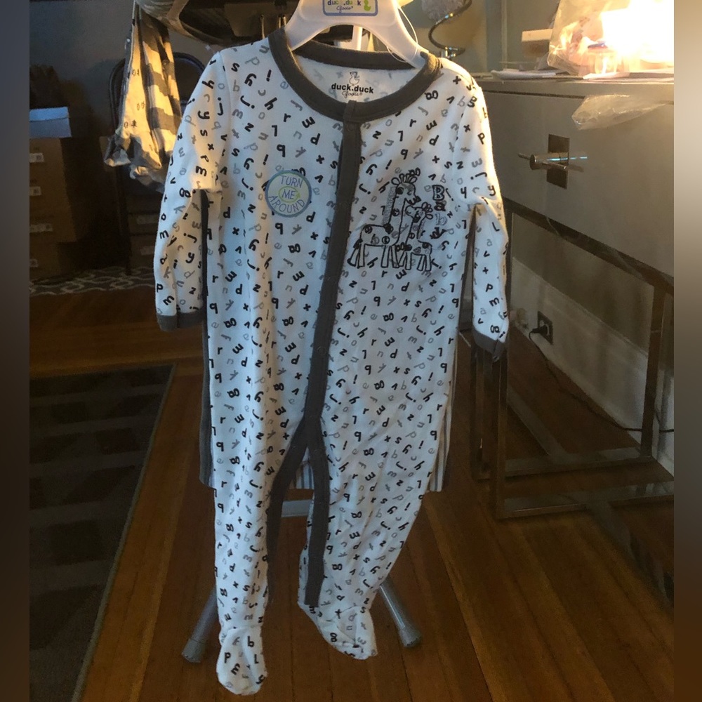 Baby Duck.Duck Goose 2pc set NWT